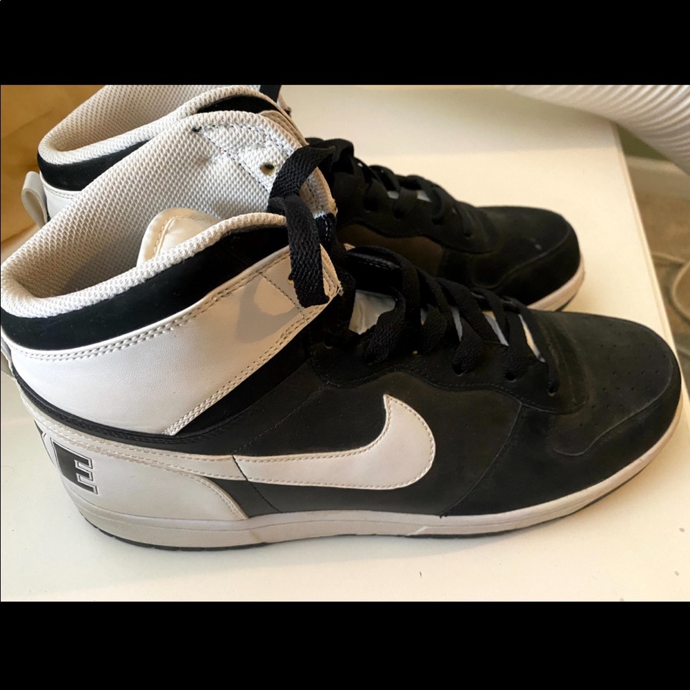 Nike men’s slippers